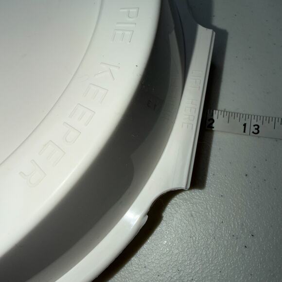 Vintage Pyrex Pie Keeper 9" Hinged Lid Clam Shell Plastic Transport Container - Picture 7 of 8